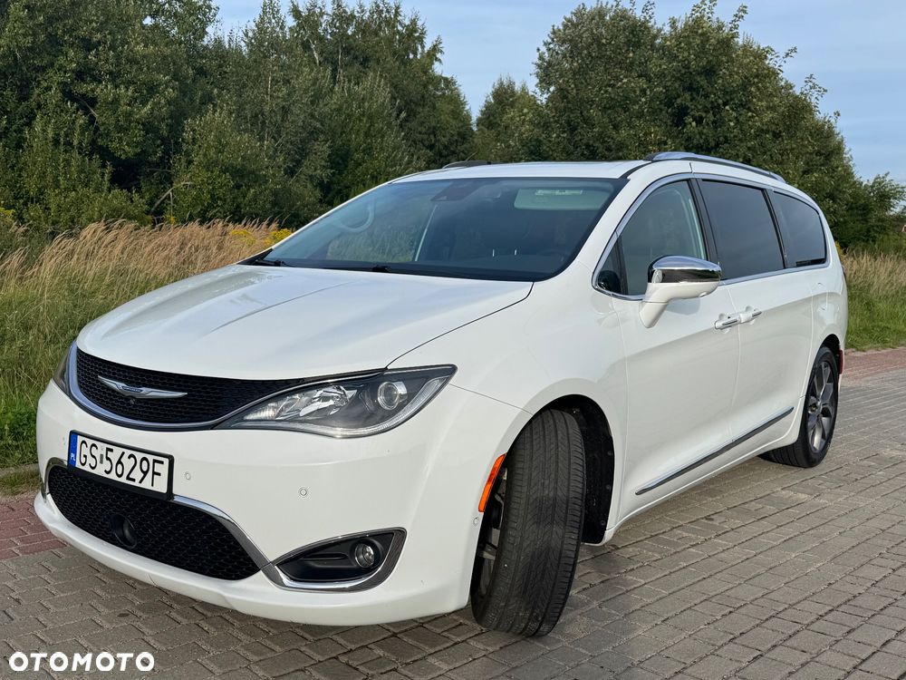 Chrysler Pacifica - 9