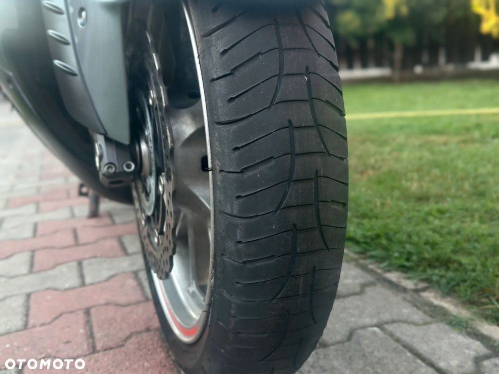 Kawasaki GTR - 15
