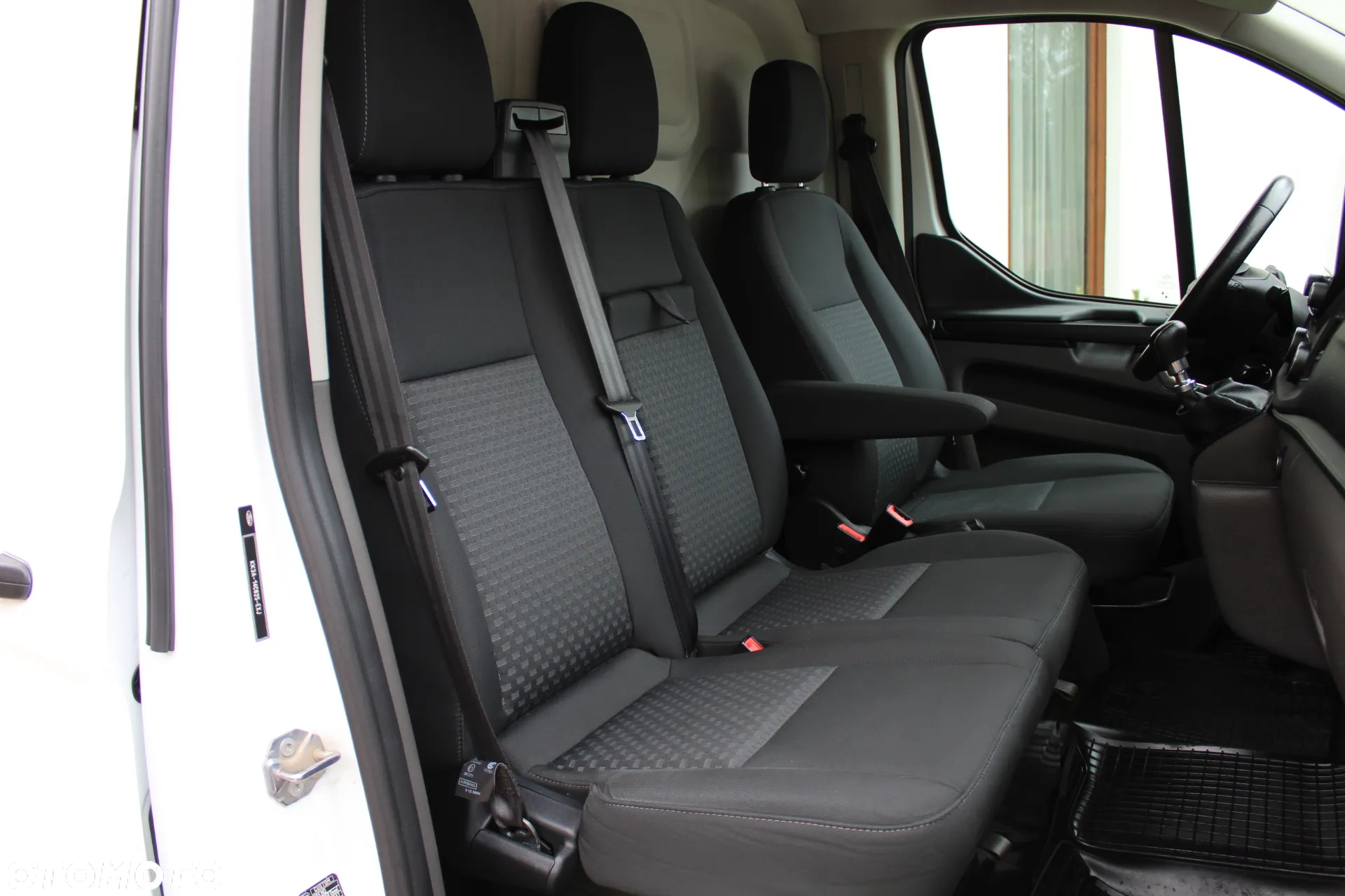 Ford Transit Custom - 37