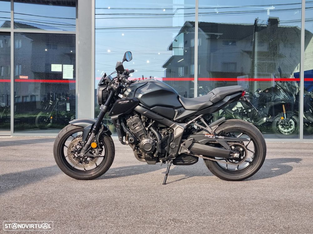 Honda CB 650R Black Edition - 7