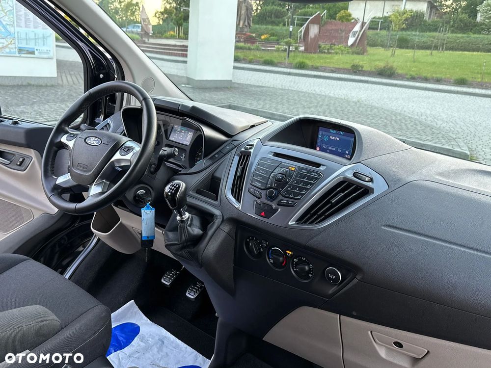 Ford Tourneo Custom 2.0 EcoBlue L2 Titanium - 17