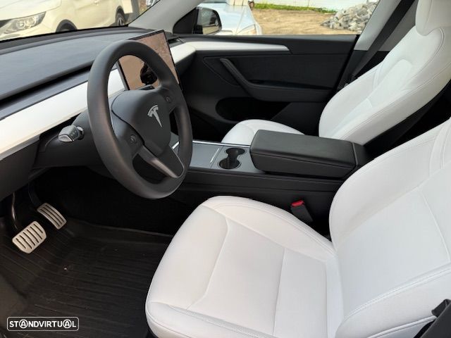 Tesla Model Y Performance Tração Integral - 24