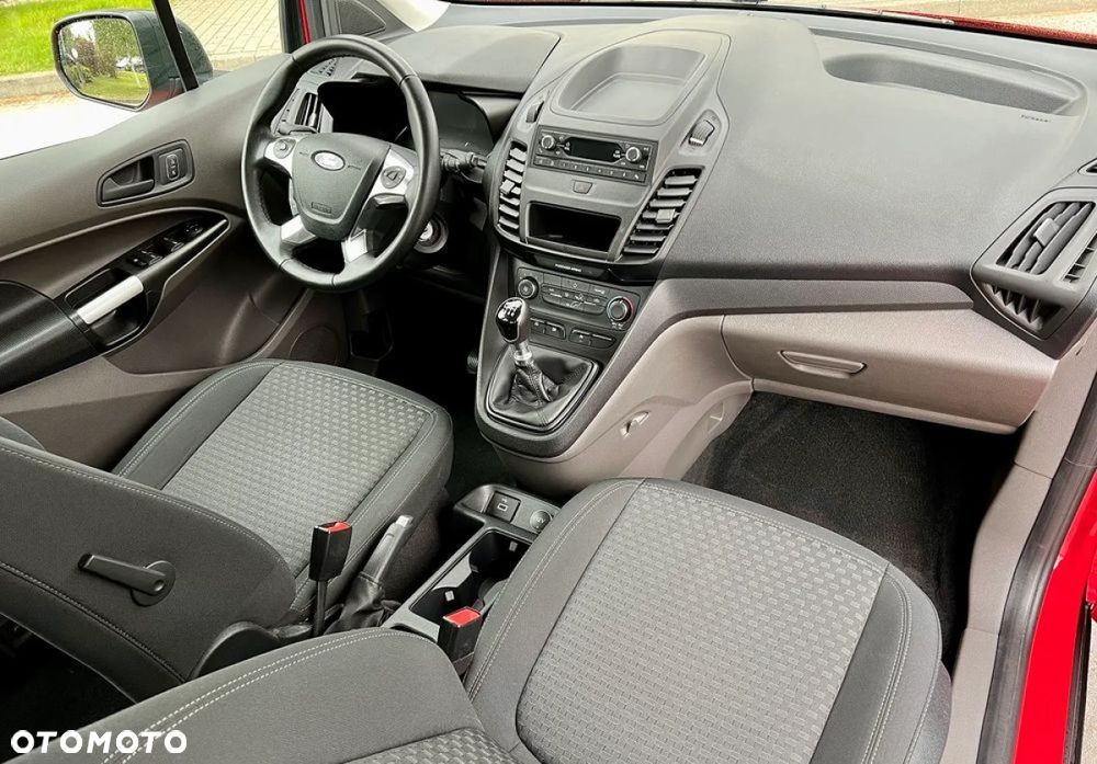 Ford Tourneo Connect 1.5 TDCi Start-Stop Titanium - 32