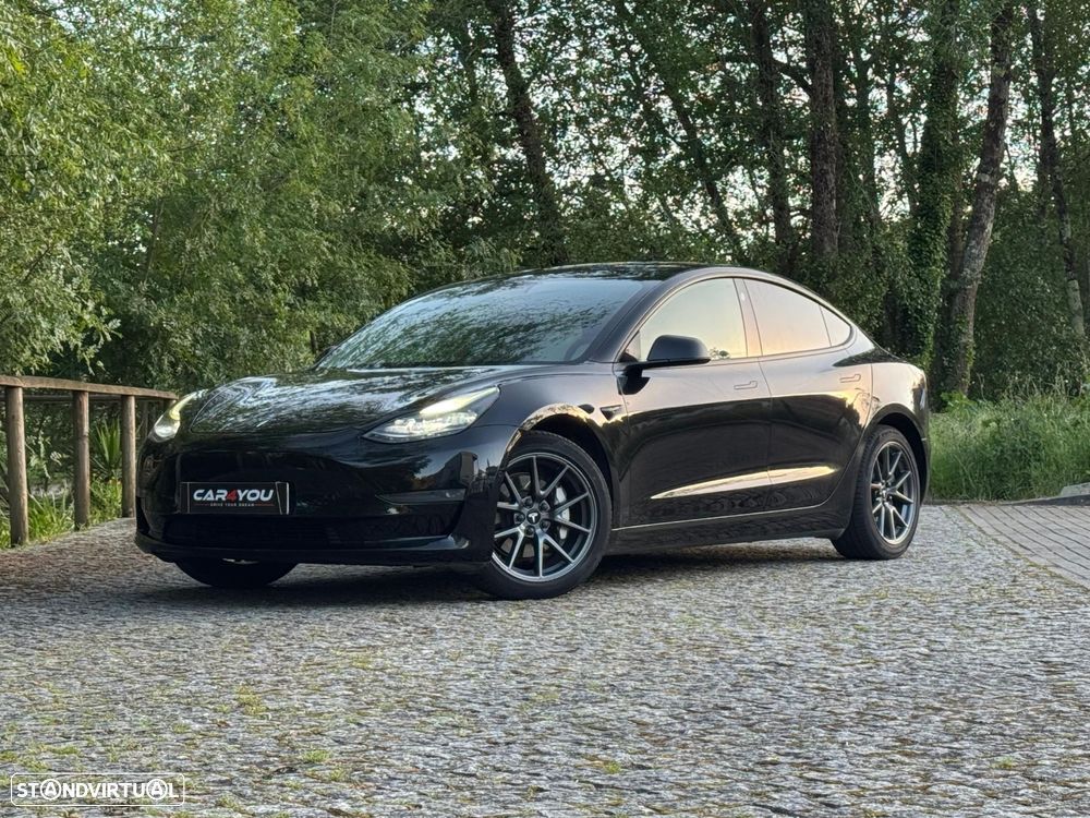 Tesla Model 3 Long-Range Dual Motor AWD - 4