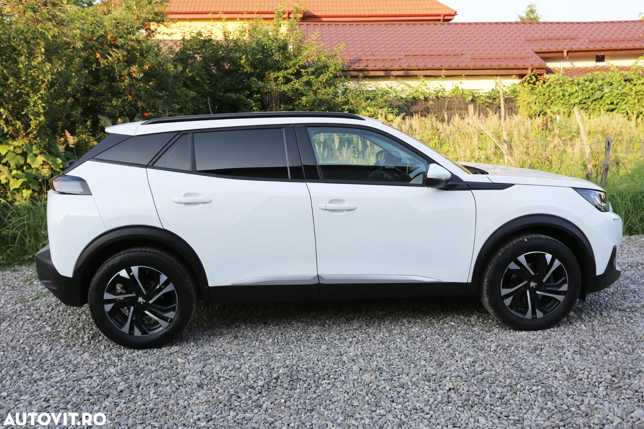 Peugeot 2008 1.2 PureTech EAT8 STT GT - 7