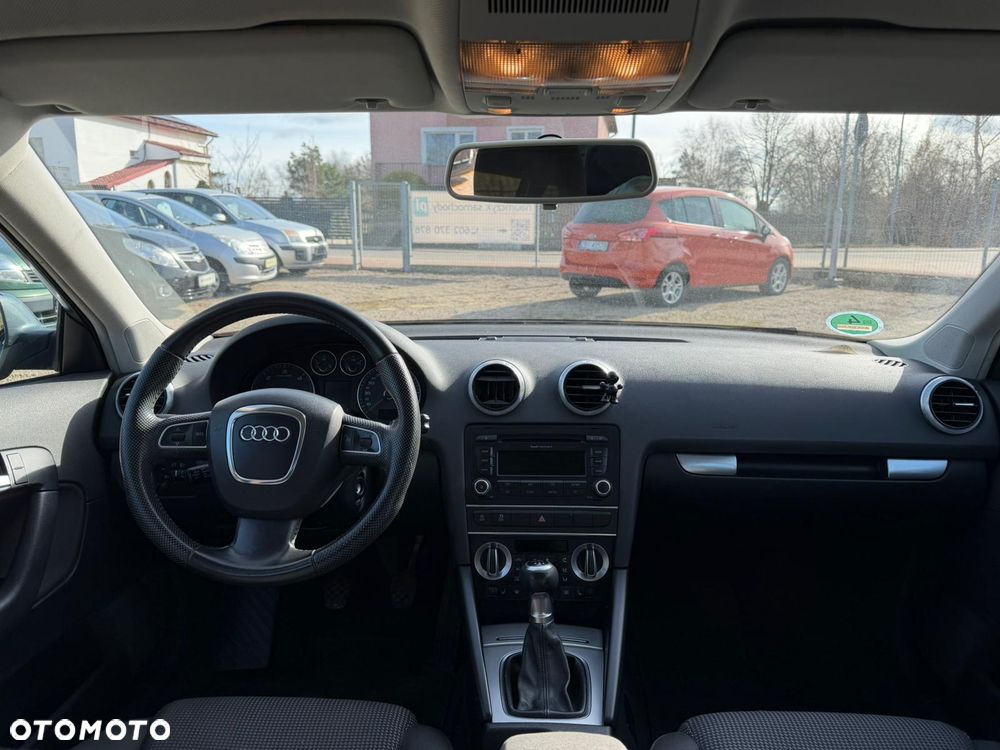 Audi A3 Sportback 2.0 TDI Ambiente - 14
