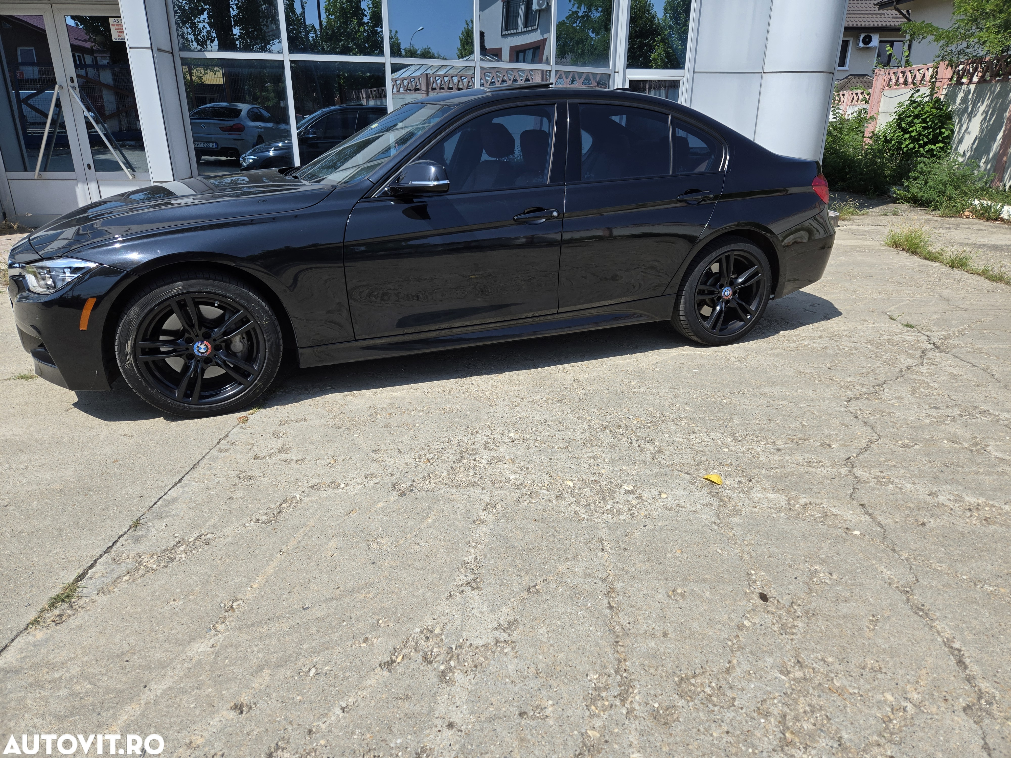 BMW Seria 3 330i xDrive AT M Sport - 2