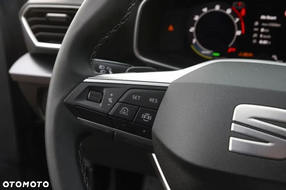 Seat Leon Sportstourer 1.5 eTSI mHEV Style DSG - 11