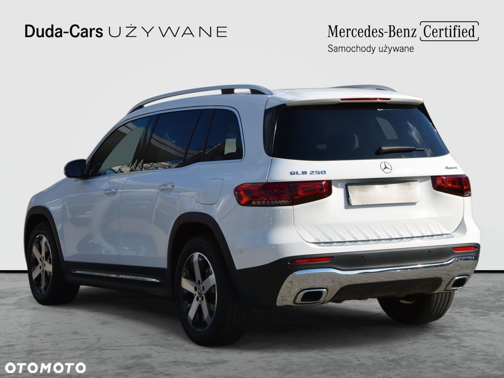 Mercedes-Benz GLB - 7