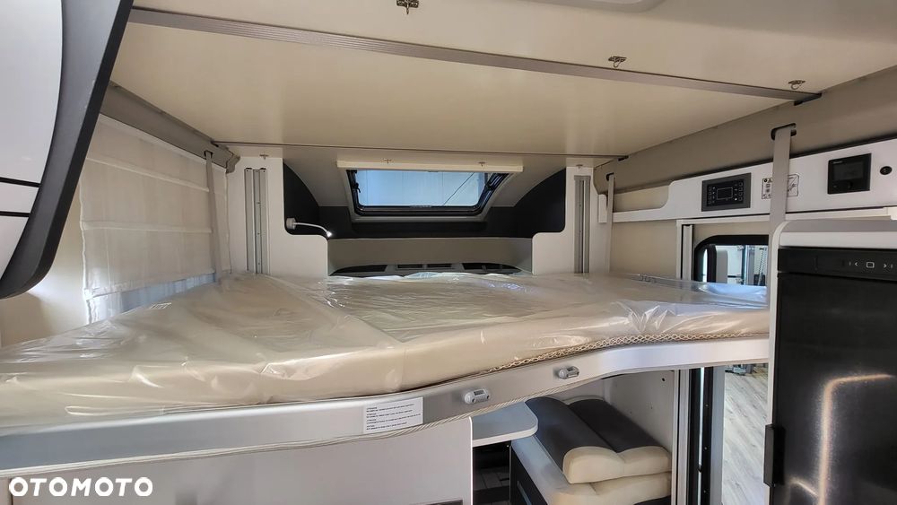 McLOUIS MC4 379 5-osobowy - 29