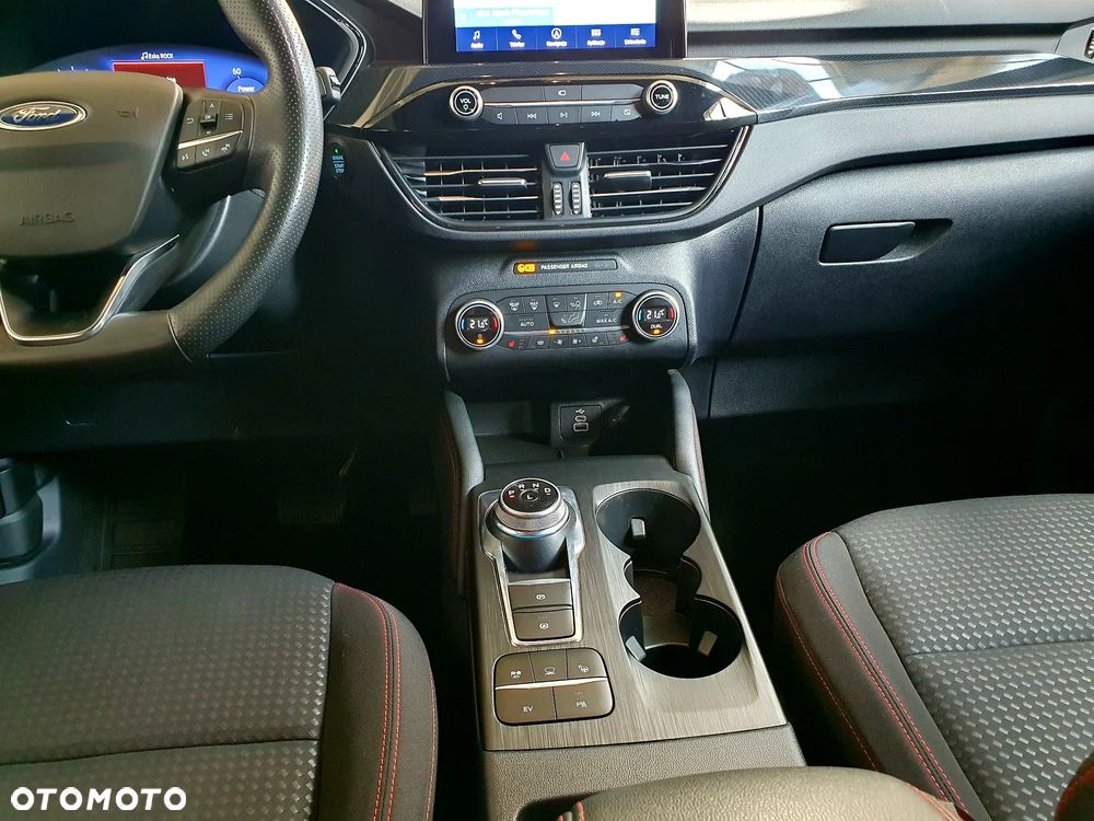 Ford Kuga - 13