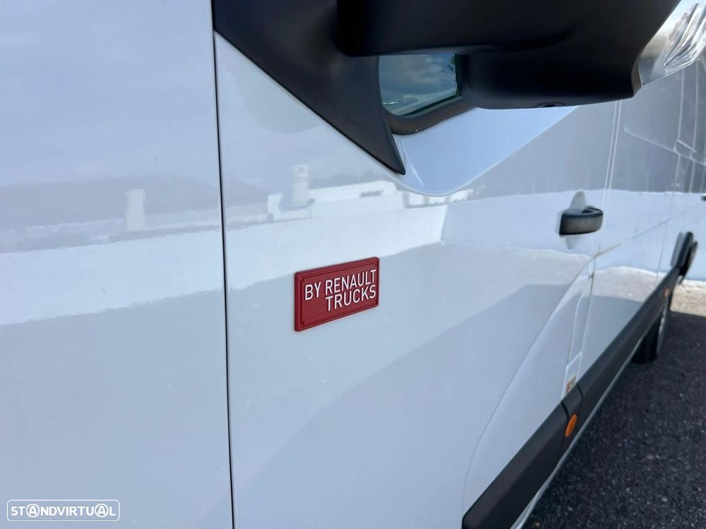 Renault Master 2.3 L4H3 - 16