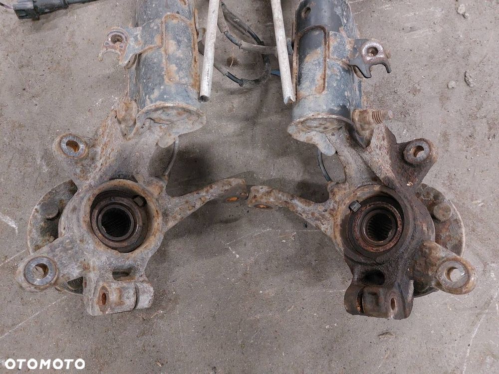 AMORTYZATOR SPRĘŻYNA ZWROTNICA LEWY + PRAWY PRZÓD FORD FIESTA MK6 - 7