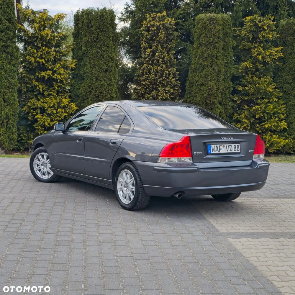 Volvo S60 2.4D Automatik Momentum - 11