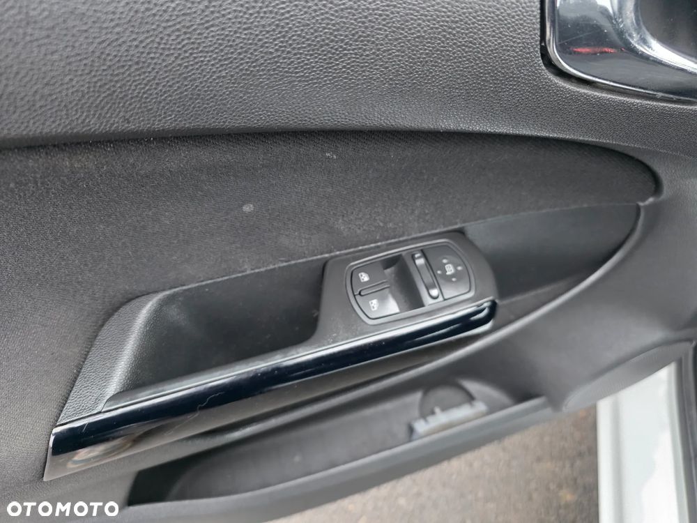 Opel Corsa 1.2 16V Easytronic Cosmo - 16