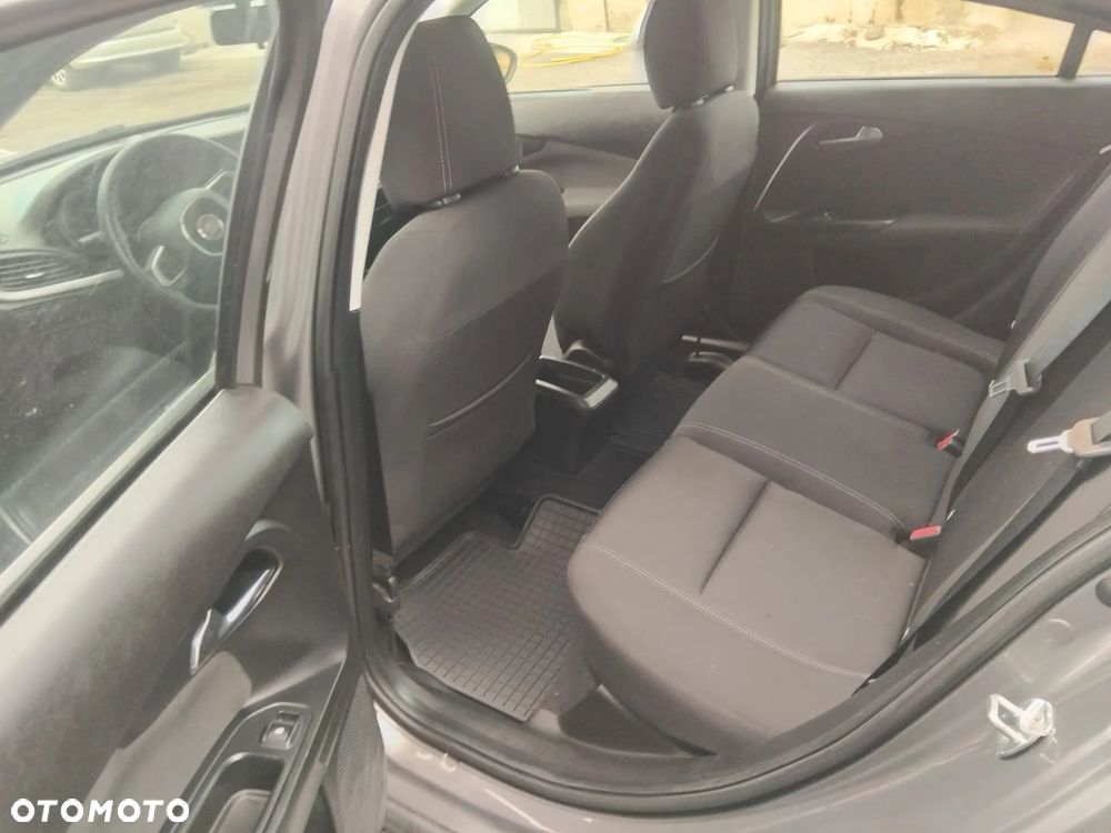 Fiat Tipo 1.4 T-Jet 16v Easy - 9