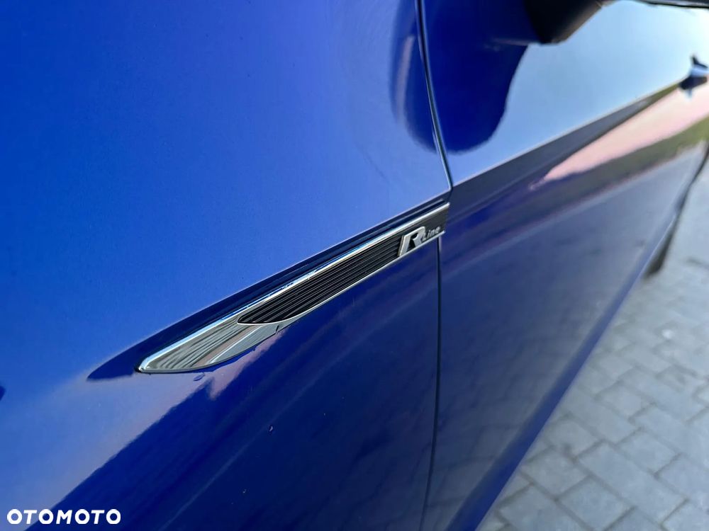 Volkswagen Passat Variant 2.0 TDI SCR DSG R-Line - 23