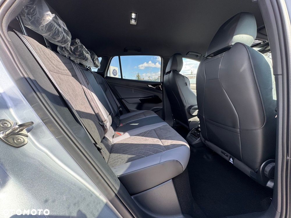 Volkswagen ID.4 52kWh Plus - 11