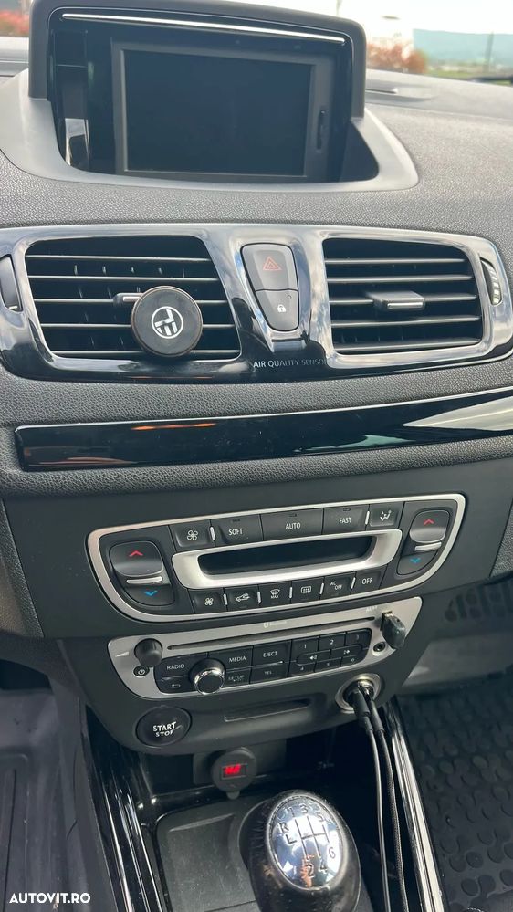 Renault Megane ENERGY dCi 110 Start & Stop Bose Edition - 8