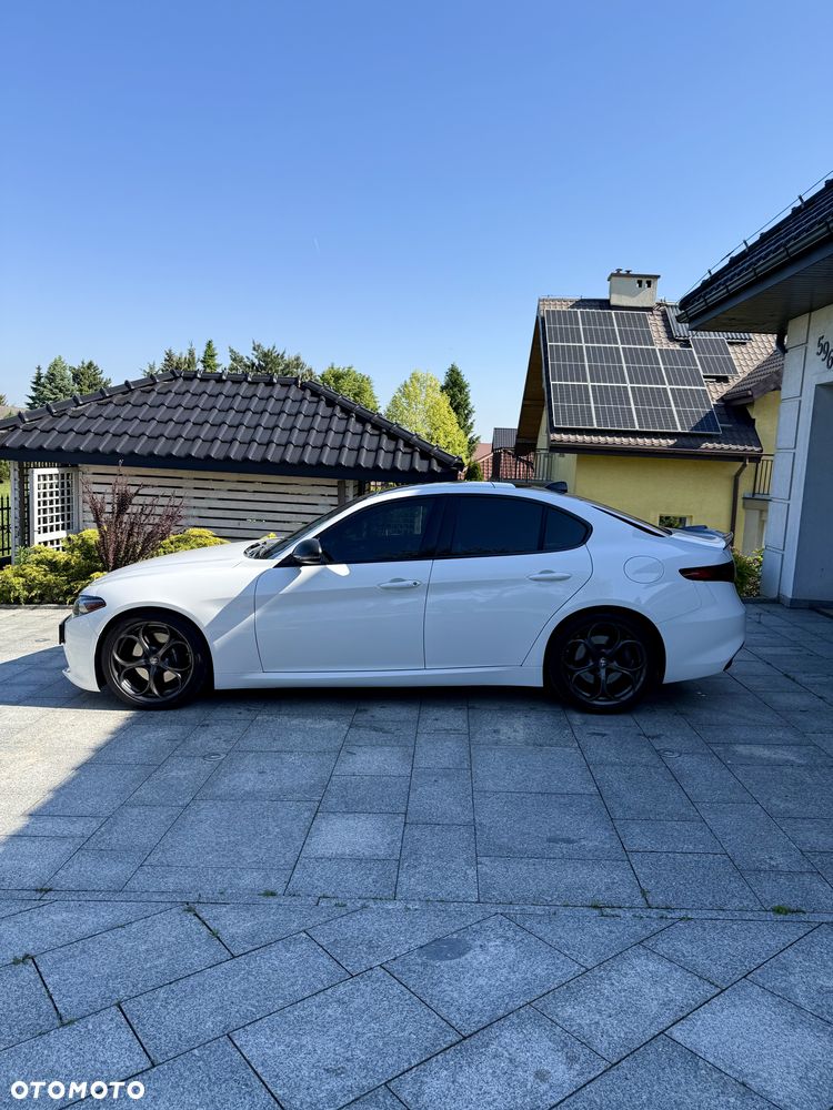 Alfa Romeo Giulia 2.0 Turbo Veloce - 8