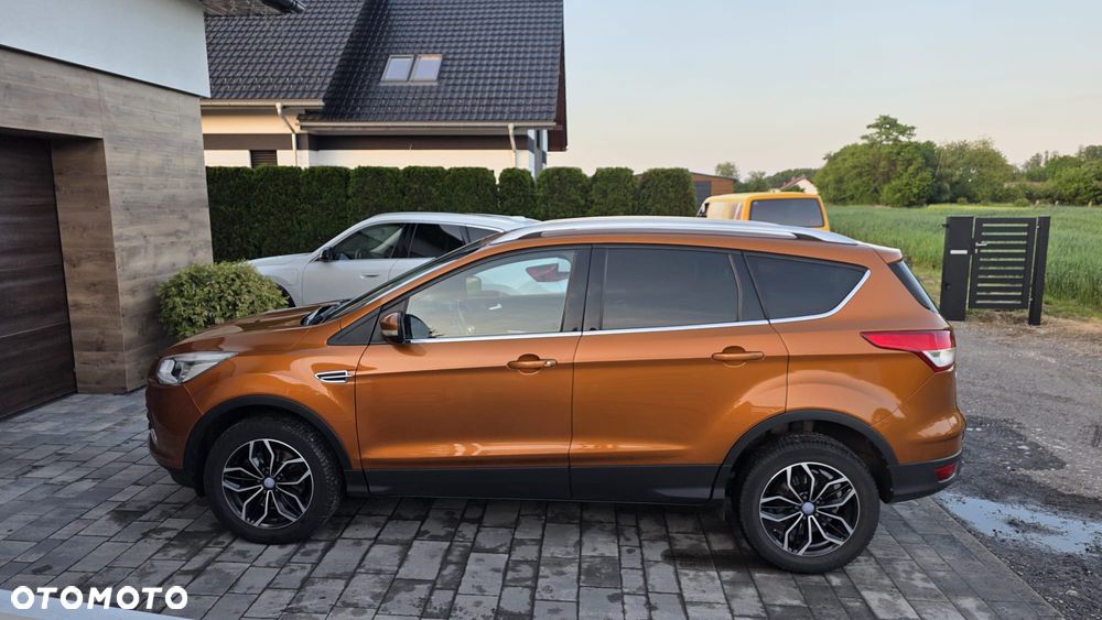 Ford Kuga 2.0 TDCi 2x4 Titanium - 9