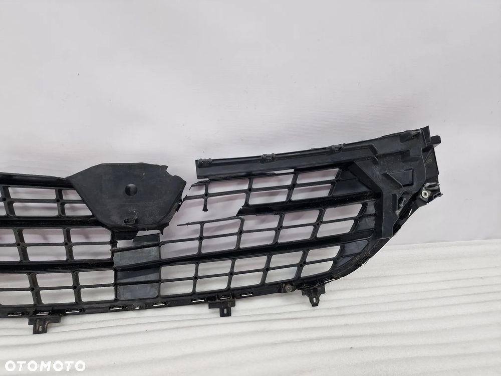 RENAULT TRAFIC III LIFT 18- CHROM ATRAPY / GRILLA PRZEDNIEGO PRZÓD , NR AUKCJI GR296 - 13
