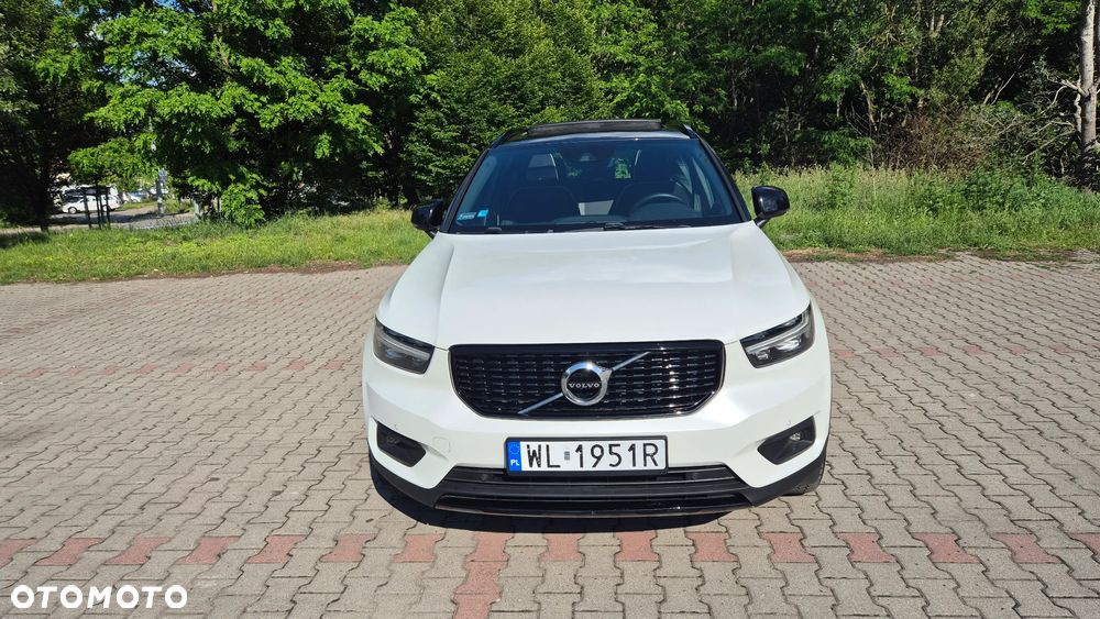 Volvo XC 40 T3 R-Design - 2