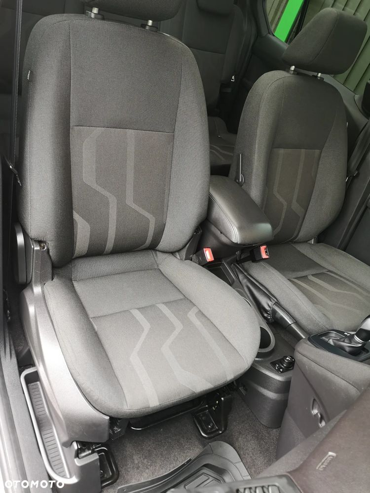 Ford Tourneo Connect Grand - 30