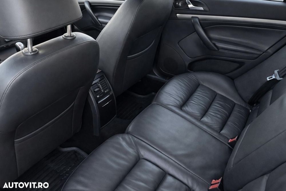 Skoda Octavia 2.0 TDI Ambiente 4x4 - 9