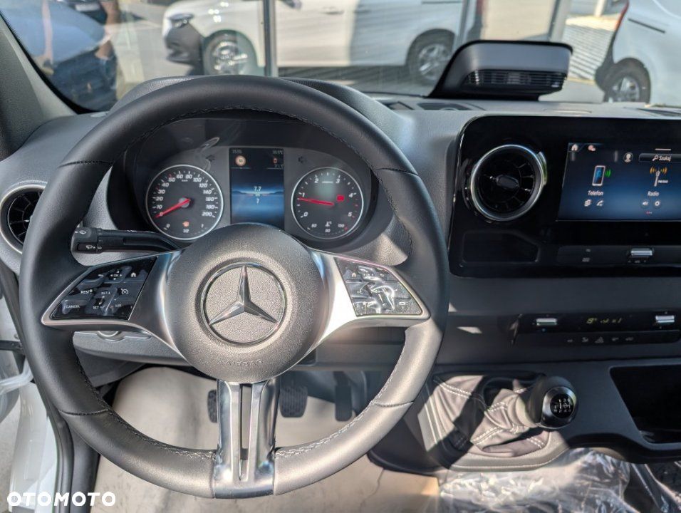 Mercedes-Benz Sprinter - 8