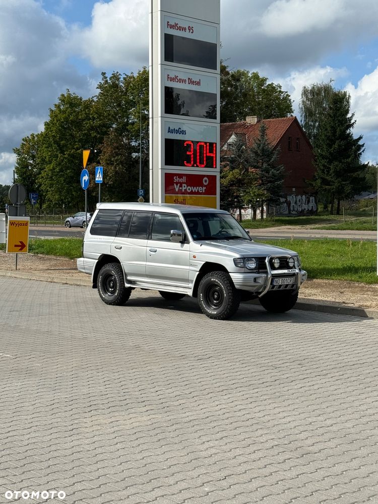 Mitsubishi Pajero 3.5 GLS - 1