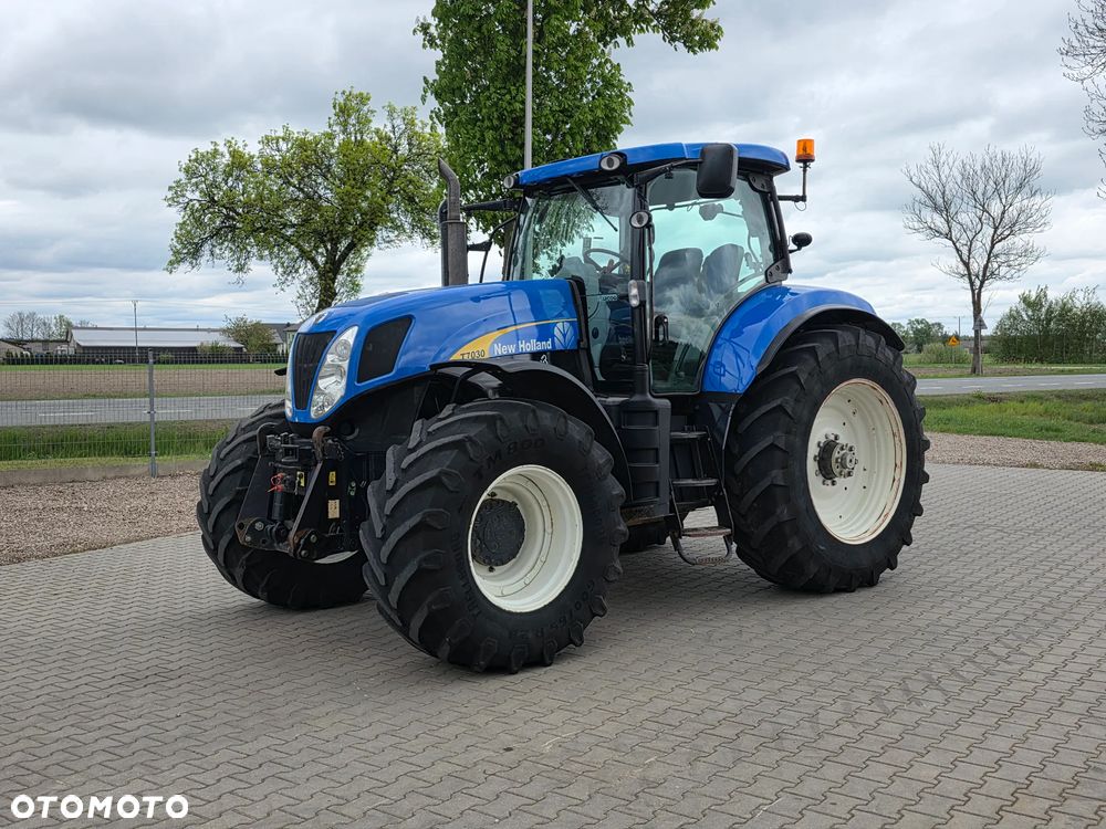 New Holland T7030 PC 2011R - 26