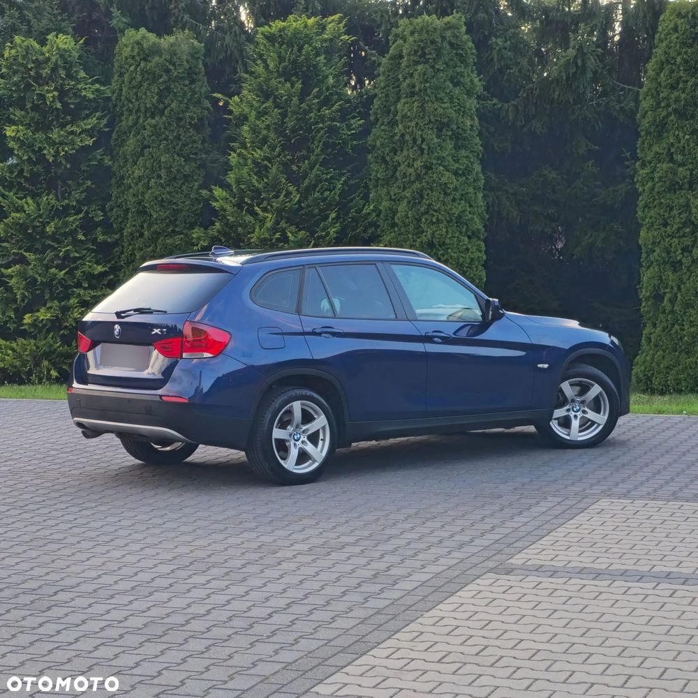 BMW X1 sDrive18d xLine - 13