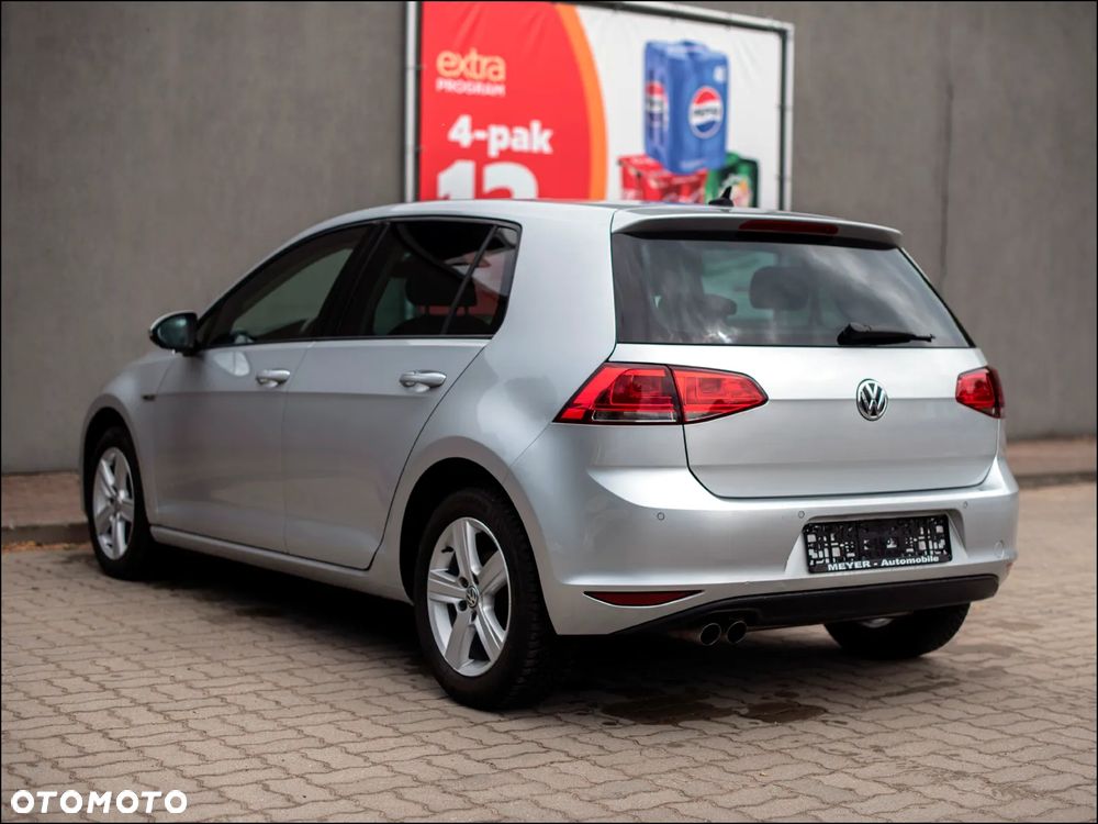 Volkswagen Golf - 13