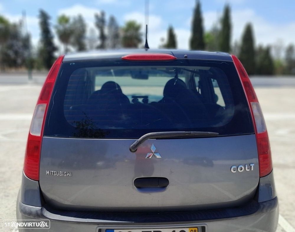 Mitsubishi Colt - 3