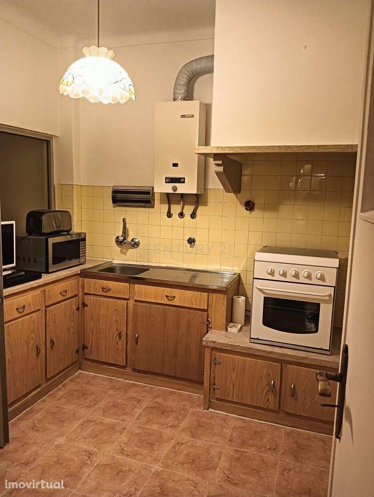 Apartamento T1 +1 - Amadora - Metro da Reboleira - Grande imagem: 5/18