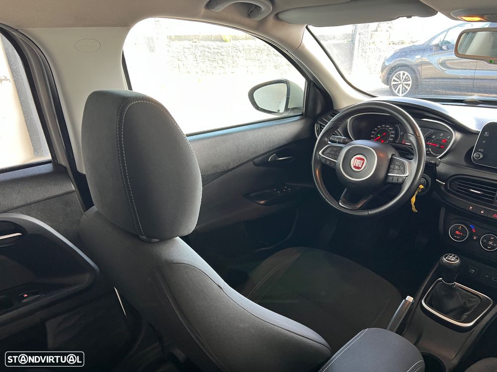 Fiat Tipo Station Wagon 1.3 M-Jet Lounge Tech J17 - 20