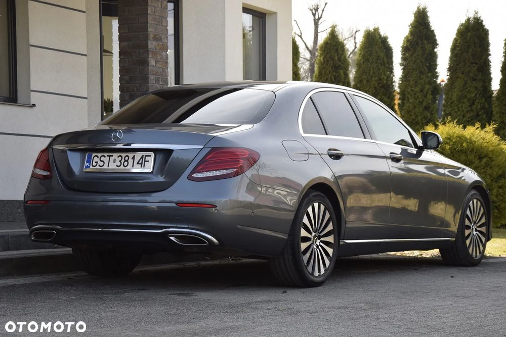 Mercedes-Benz Klasa E 200 9G-TRONIC Avantgarde - 4