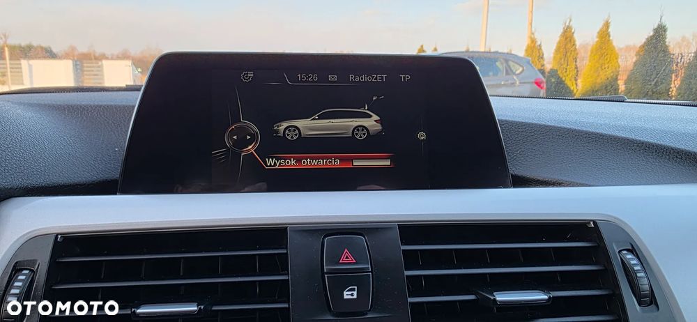 BMW Seria 3 320d xDrive Sport Line - 30