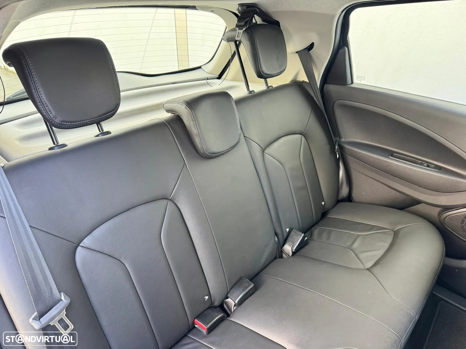 Renault Zoe (c/ Bateria) Limited 50 - 8