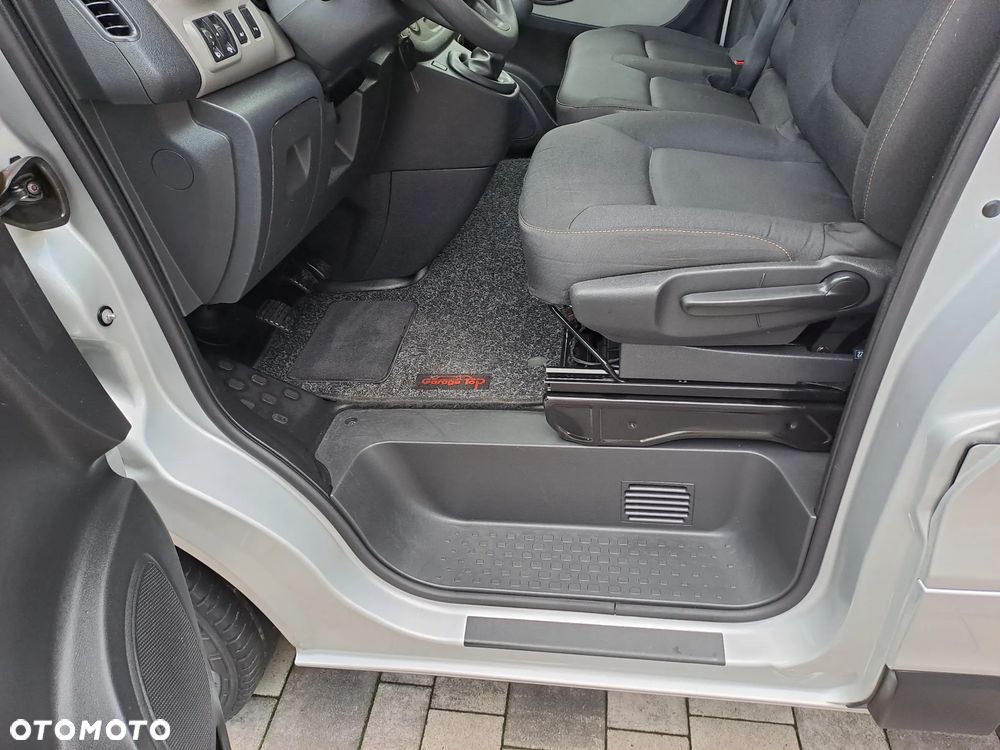 Renault Trafic - 10