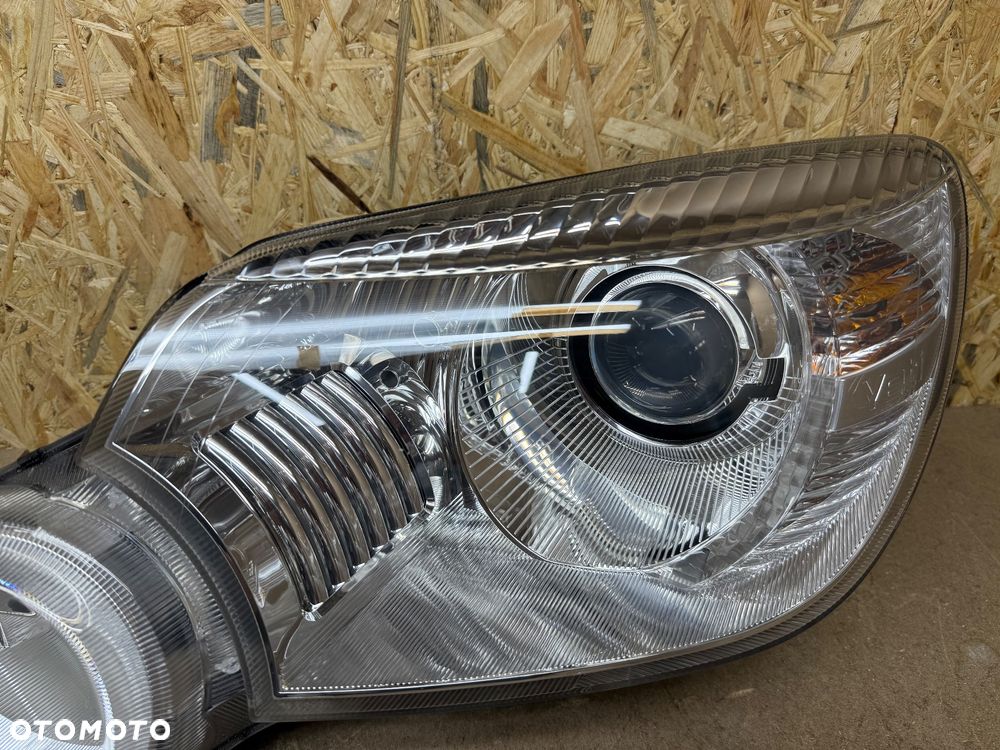 LAMPA LEWA PRAWA KOMPLET XENON SKODA YETI 5L1941015B 5L1941016B - 16