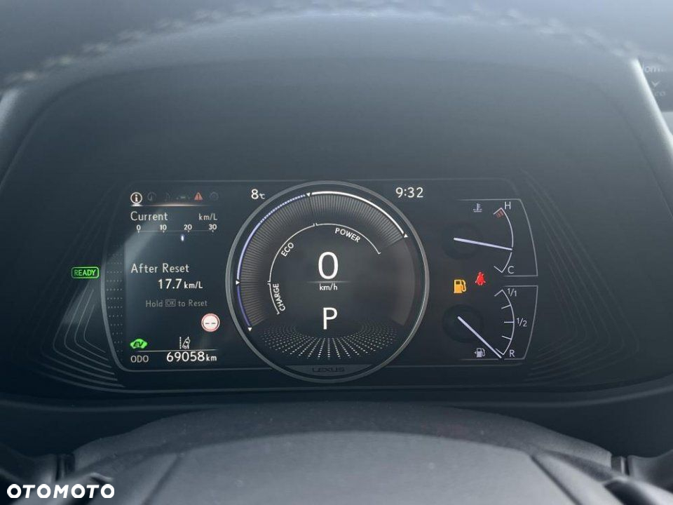 Lexus UX - 34