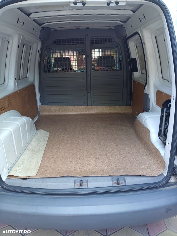 Volkswagen Caddy - 4