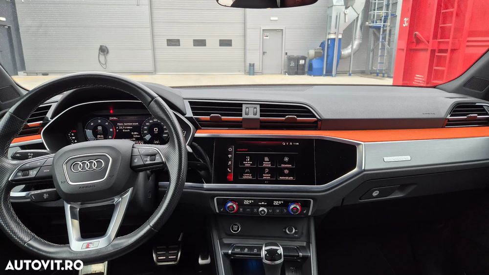 Audi Q3 2.0 35 TDI S tronic quattro S Line - 11