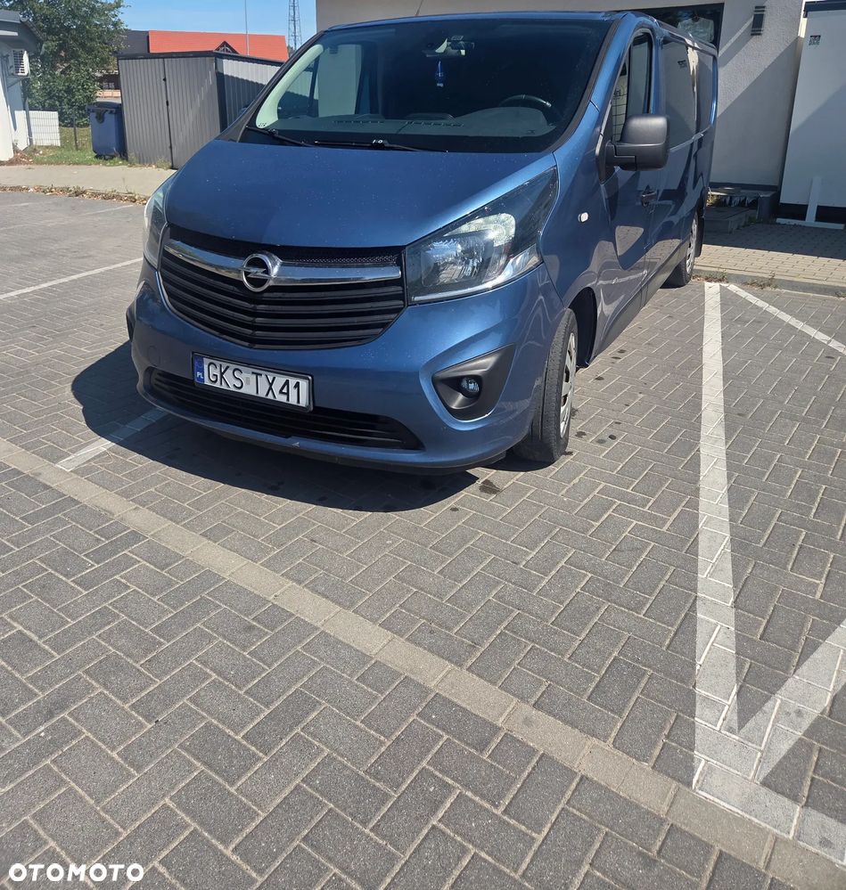 Opel Vivaro - 1