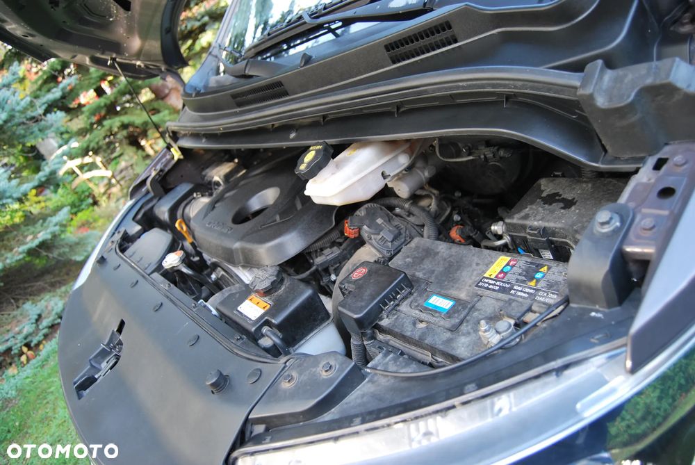 Hyundai GRAND STAREX - 20