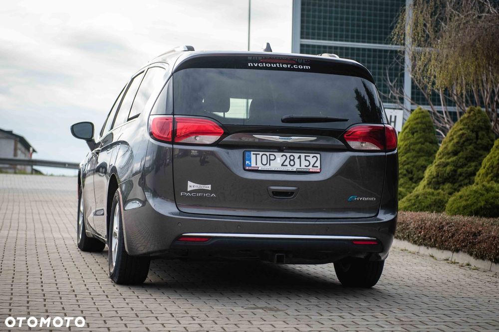 Chrysler Pacifica - 9