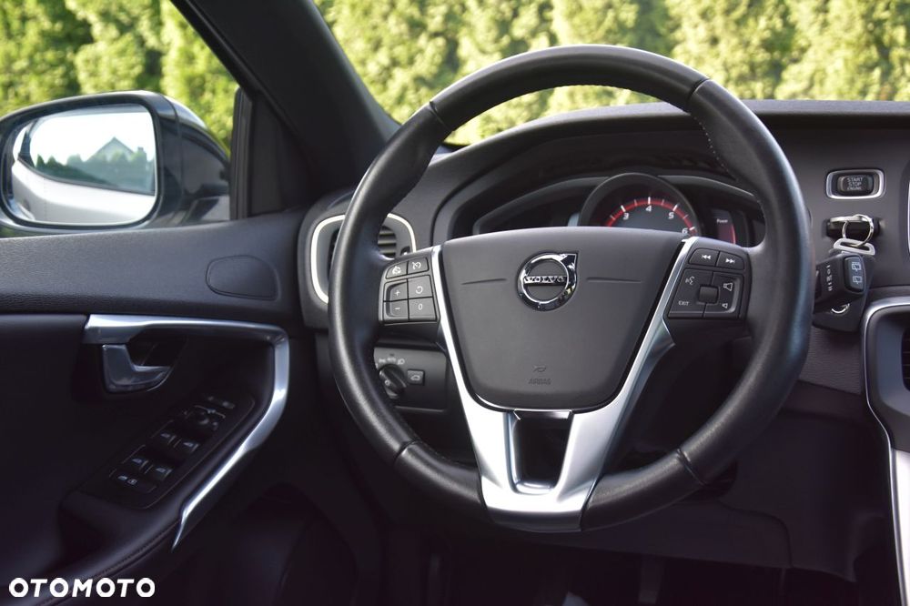 Volvo V40 Cross Country T3 Drive-E Summum - 13