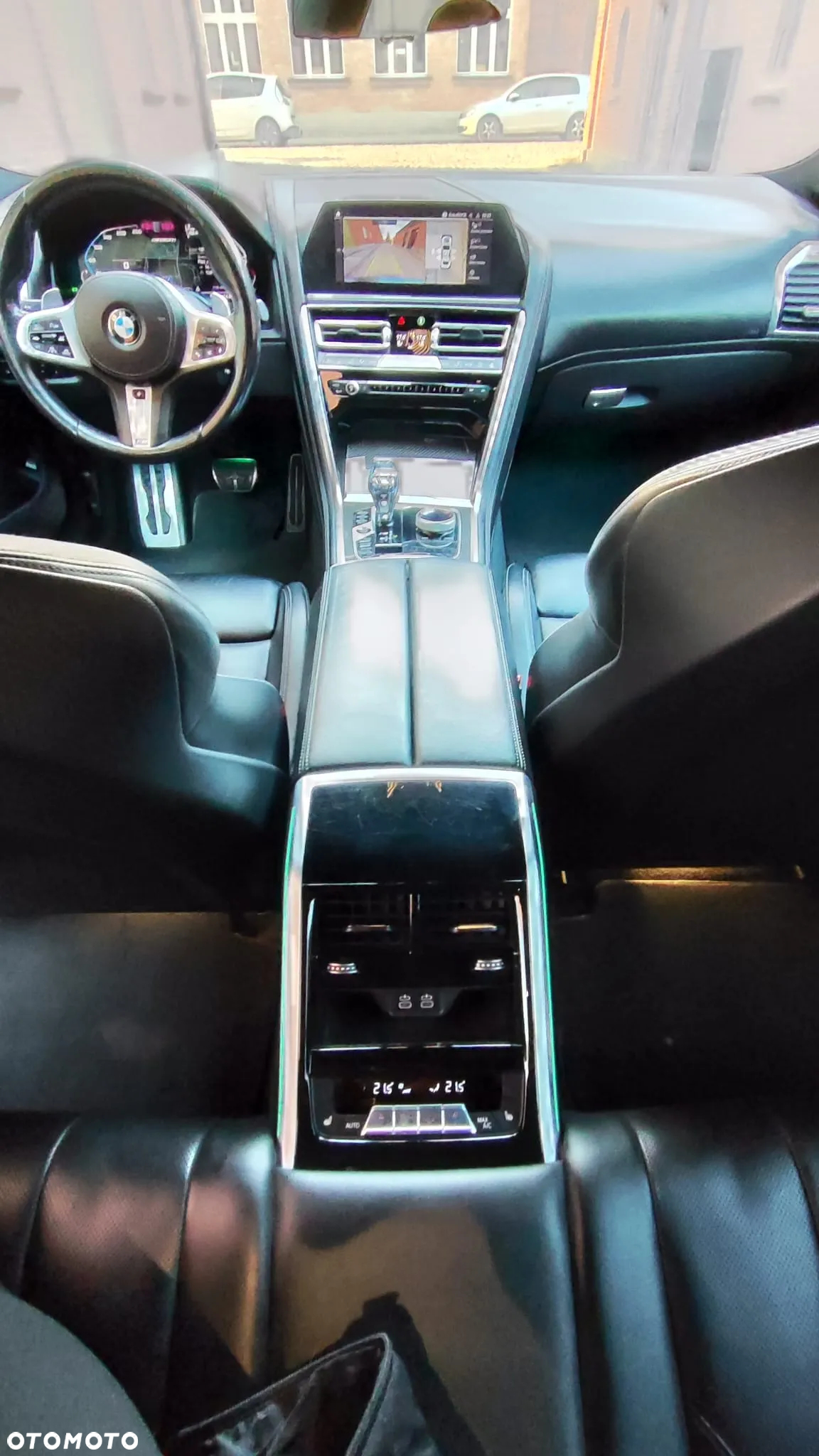 BMW Seria 8 M850i xDrive - 16
